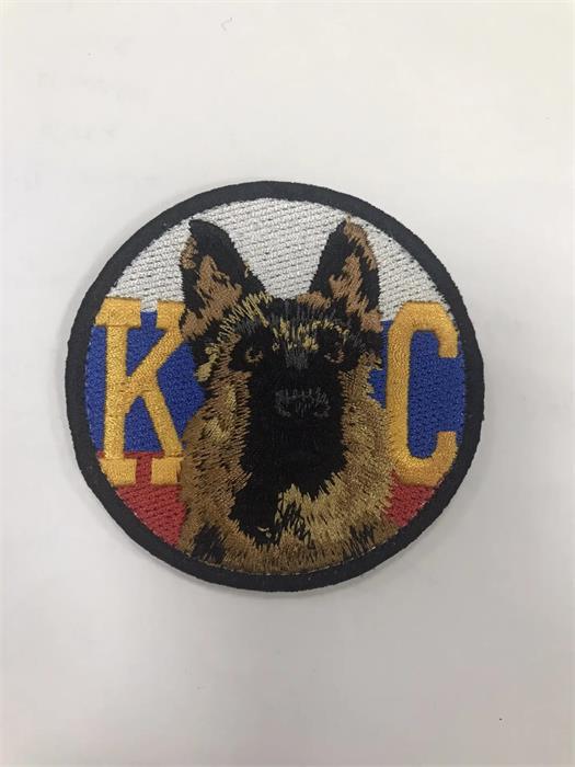 Шеврон Собака на фоне триколора ST00F9fBigijgcxudKhcR2