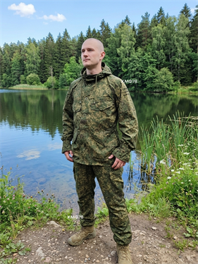 {{photo.Alt || photo.Description || 'Костюм БАРС Рыси Сумрак-М3 сорочка ЕМР пиксель'}}